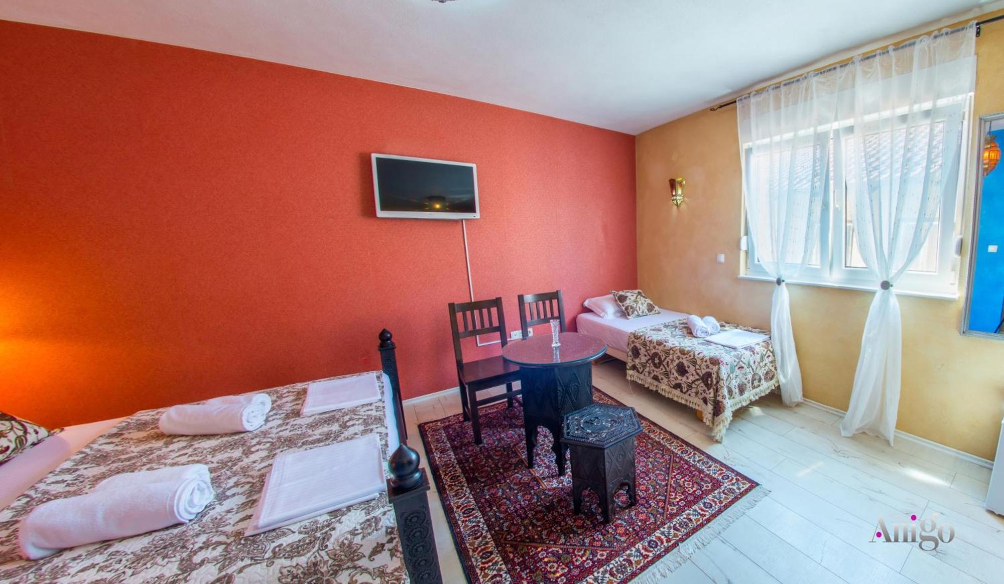 Apartments And Rooms Villa Sulejman Мостар Экстерьер фото